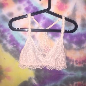 Size M, Xhilaration Lace Bralette (Nailon/Spandex)